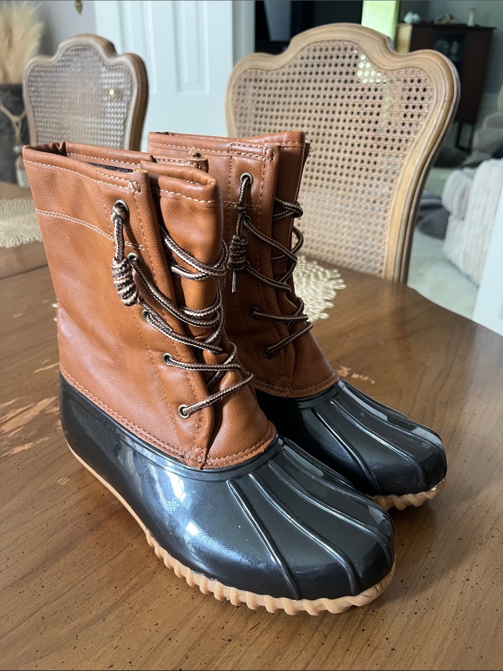 Sporto Two-Tone Lace-Up Winter Duck Boots - Brown & Black